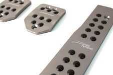 AWE Tuning 6 Speed Pedal & Deadpedal Set - Silver