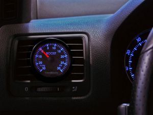 NewSouth Turbo VentPod / VW MKV (boost gauge kit)